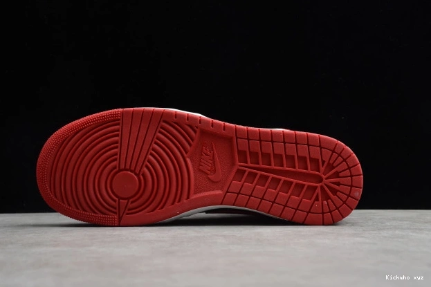1 85 Red High Varsity Jordan BQ4422-600 Air 0628